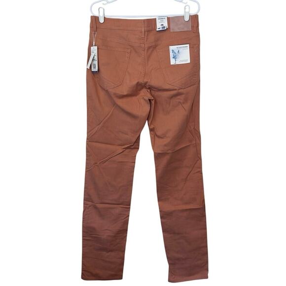 NWT BRAX Chuck Modern Fit Hi-Flex Lightweight Pants Peach Size 34x34 Sustainable - Picture 2 of 10